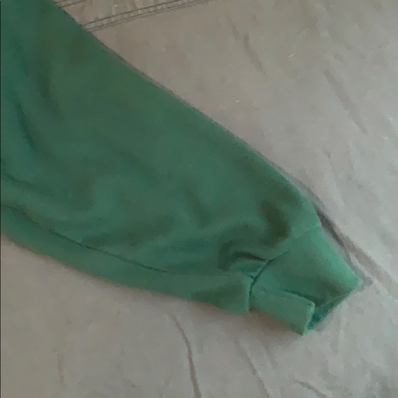 green turtle neck - Picture 4 of 4